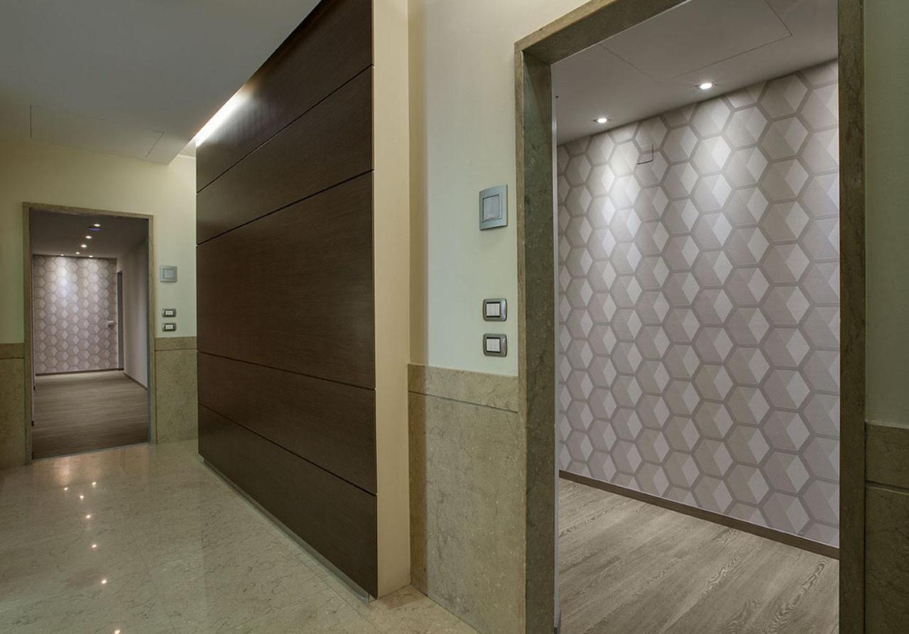 Contempora - Cavallotti 13 - A65 Milán